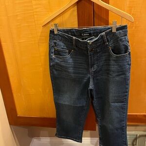 D. Jeans Women's Dark Blue Capri Jeans